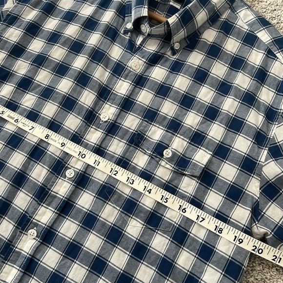 J. Crew Men’s Slim Fit Button Down Shirt - Size Large - Picture 5 of 6